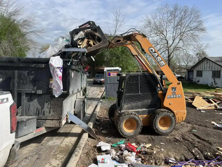 Junk Hauler in Temple, TX Junk Hauler in Temple, TX